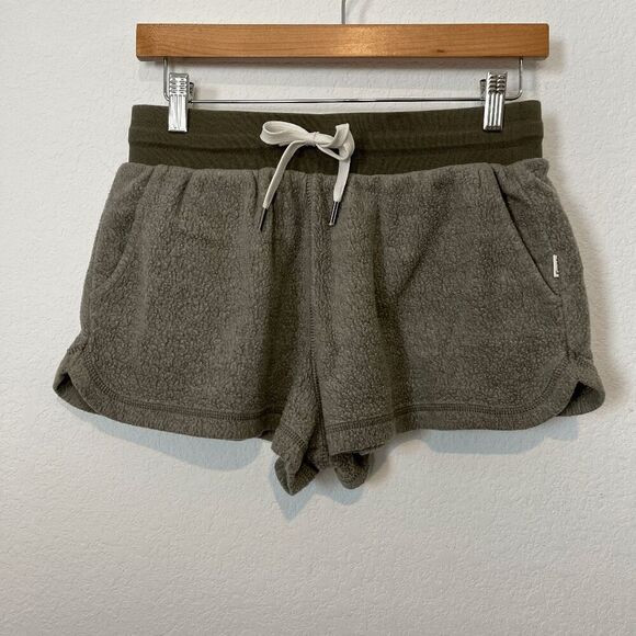 Feat Olive Green BlanketBlend Pull-On Lounge Shorts Women's Size Small - Picture 1 of 5
